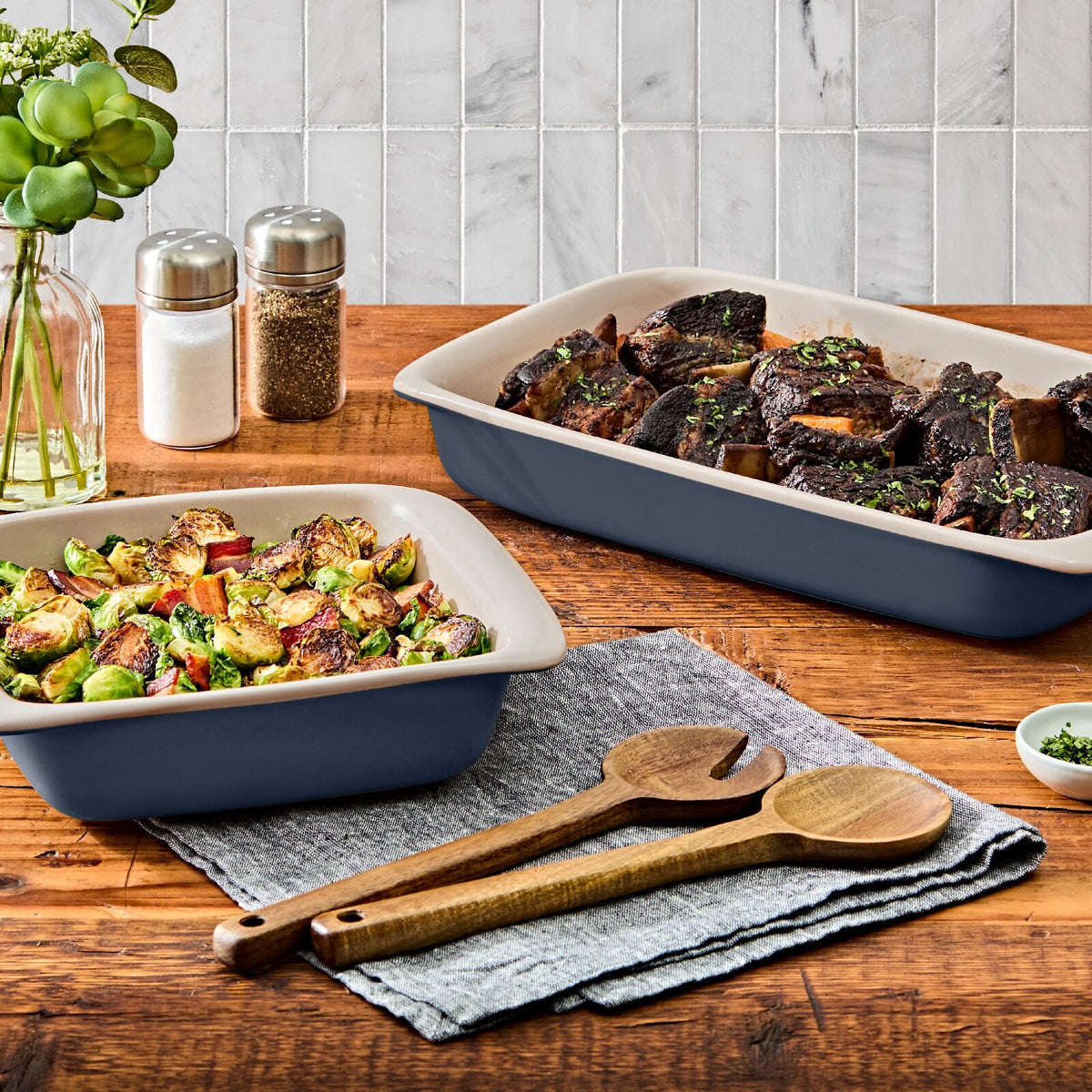 2-qt-square-stoneware-baking-dish-c0 11428700_30.jpg