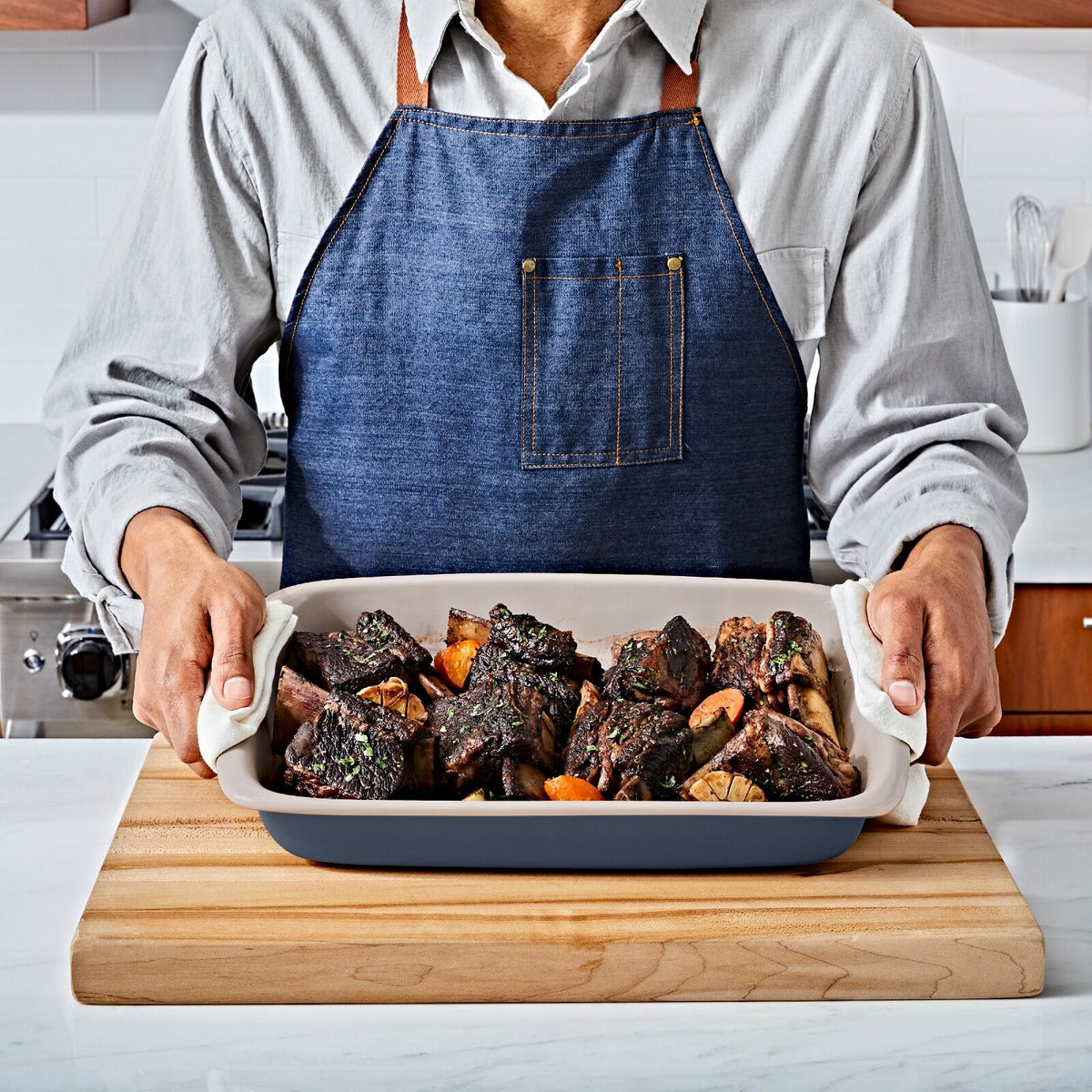 2-qt-square-stoneware-baking-dish-c0 11428700_32.jpg