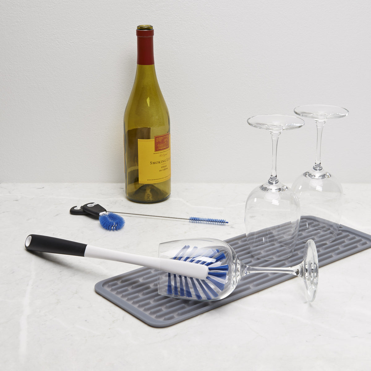water-bottle-cleaning-set-l8 1329080_7_water_bottle_cleaning_set.jpg