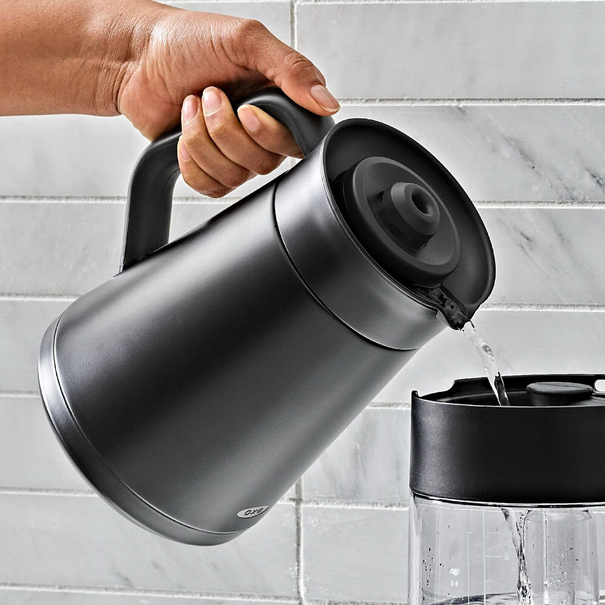 replacement-carafe-for-9-cup-coffee-maker-matte-black-u4 brew_8725100_9-cup-coffee-maker-black-carafe_pdp_04_1_.jpeg