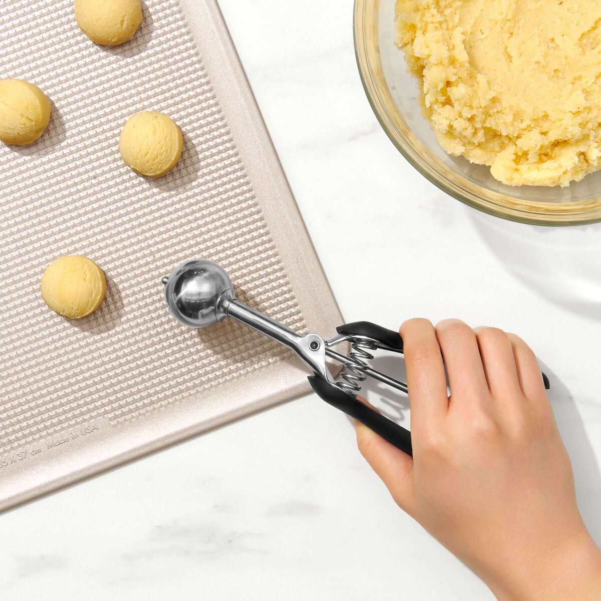 small-cookie-scoop-n4 gg_1044083_4a_1_.jpg