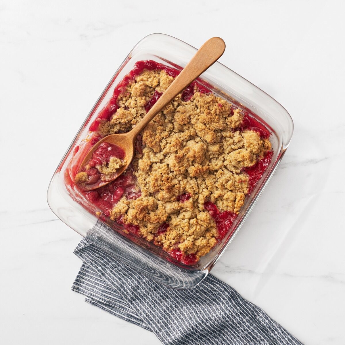 glass-baking-dish-with-lid-2-0-qt-r1 gg_11176200_9.jpg