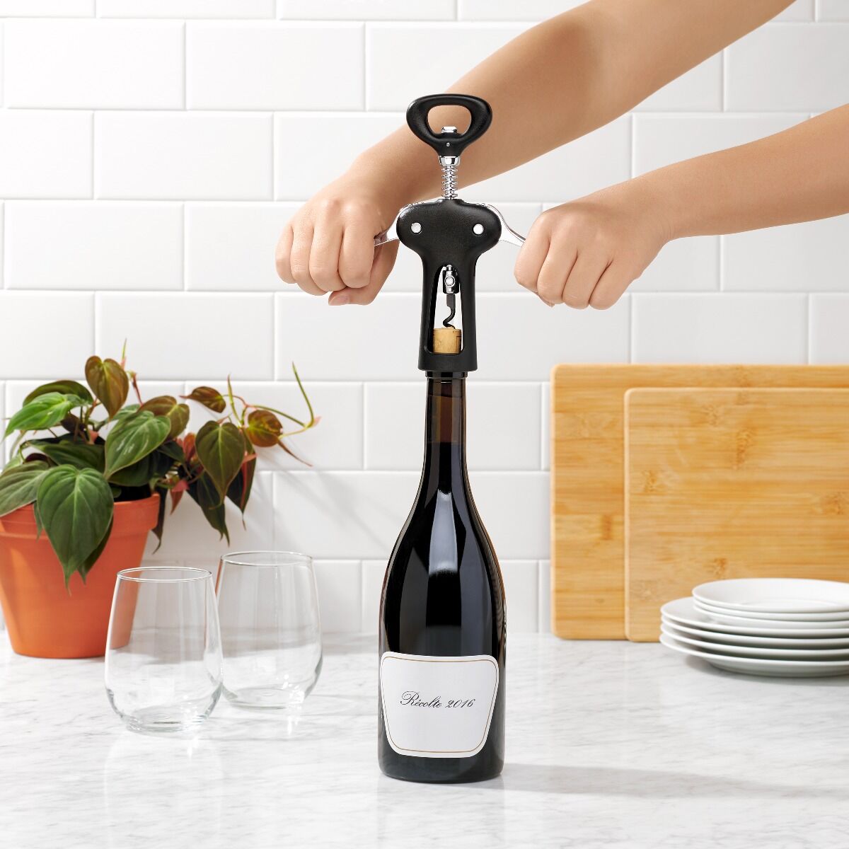 oxo-good-grips-winged-corkscrew-with-bottle-opener-p3 gg_11245400_4a.jpg