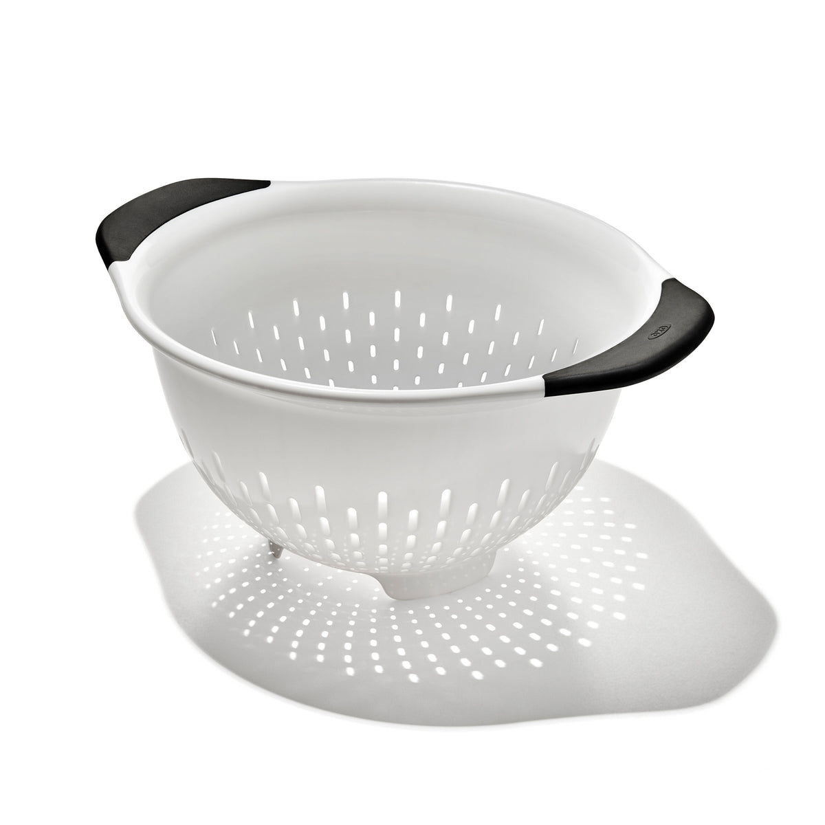 plastic-colander-p7 gg_11331000_plasticcolander3qt_apdp_00_main.jpg