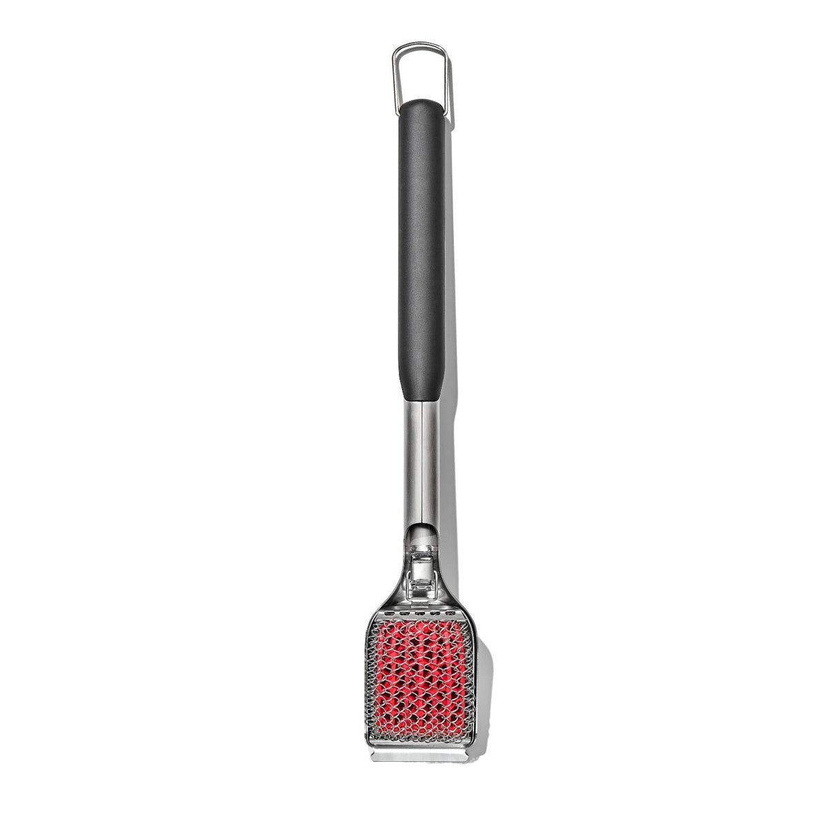 coiled-grill-brush-with-replaceable-head-n6 gg_11356300_coiledgrillbrush_05.jpg