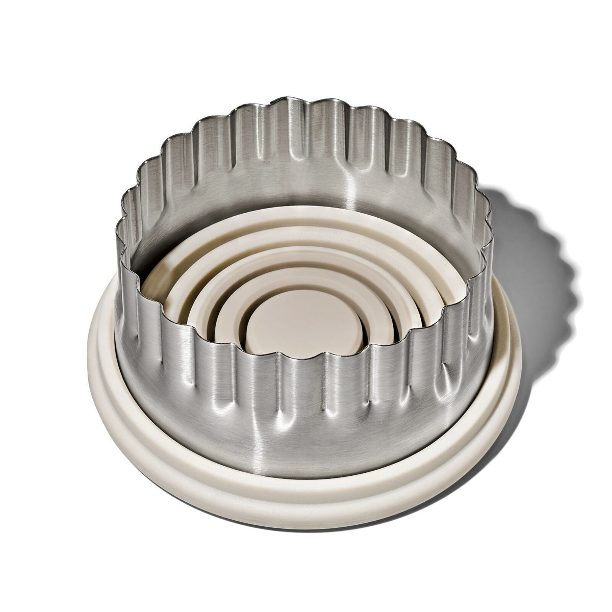 double-sided-cookie-and-biscuit-cutter-v7 gg_11360600_cookiecutterset_pdp_05.jpg