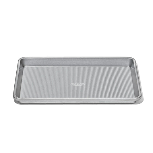 non-stick-pro-clear-coated-jelly-roll-pan-g0 gg_11435000_jelly-roll-pan_apdp_00_main.jpeg