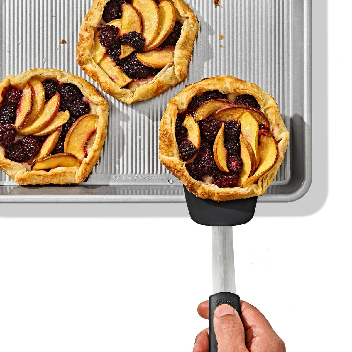 non-stick-pro-clear-coated-jelly-roll-pan-g0 gg_11435000_jelly-roll-pan_pdp_02.jpeg