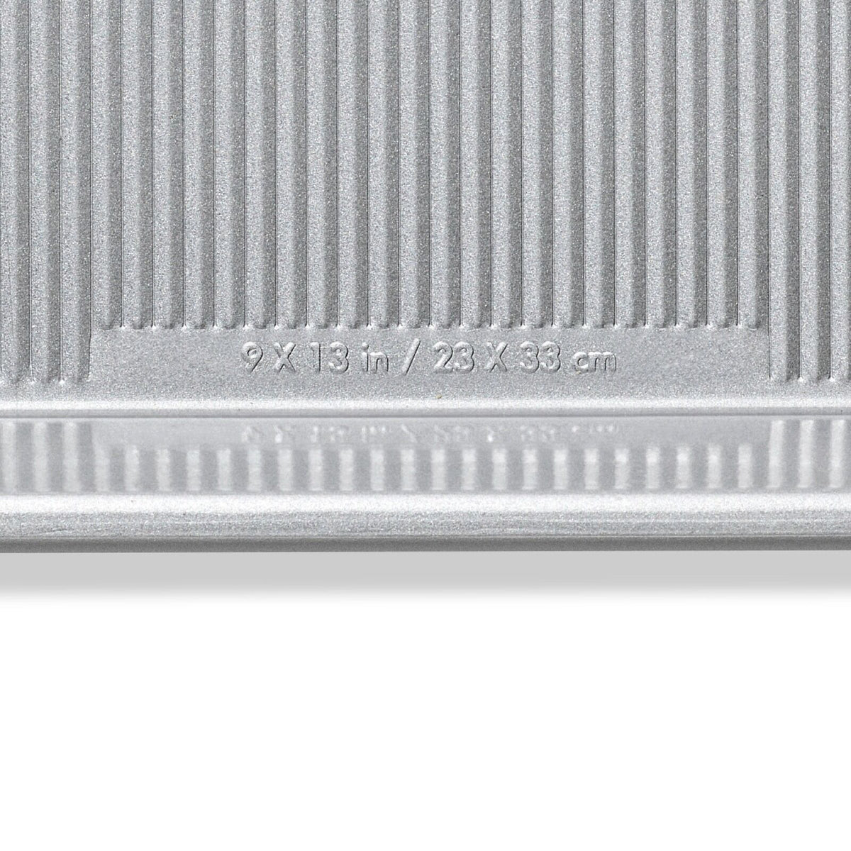 non-stick-pro-clear-coated-jelly-roll-pan-g0 gg_11435000_jelly-roll-pan_pdp_05.jpeg