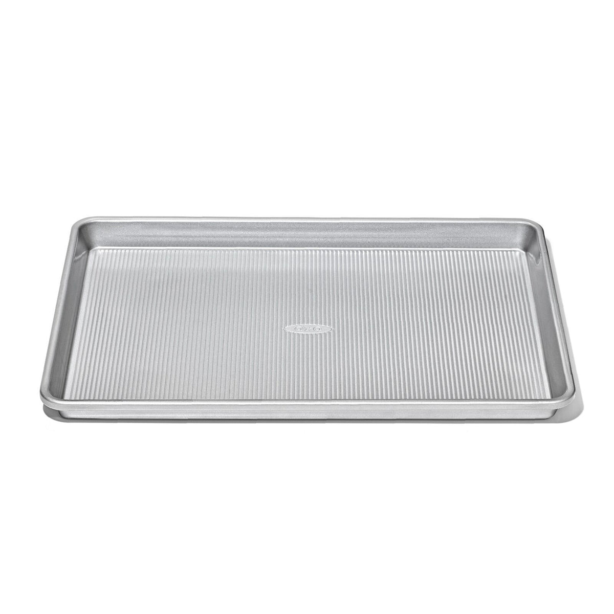 non-stick-pro-clear-coated-half-sheet-pan-f4 gg_11435300_half-sheet-pan_apdp_00_main.jpeg