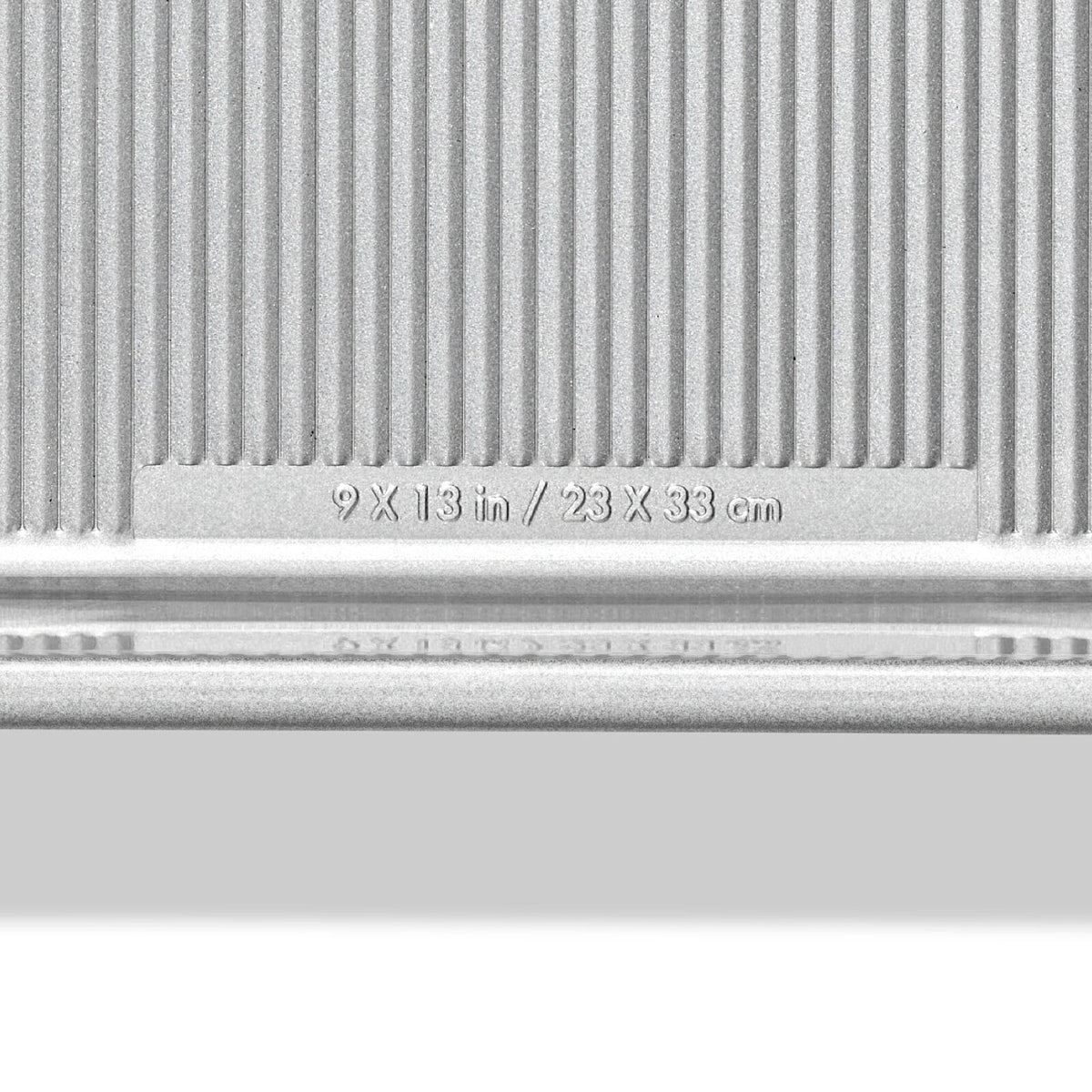 non-stick-pro-clear-coated-9inx13in-cake-pan-k2 gg_11435500_9x13-cake-pan_pdp_06.jpeg