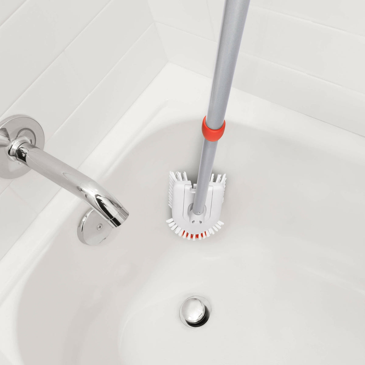 extendable-tub-and-tile-brush-m0 gg_12166000_8_1_.jpg