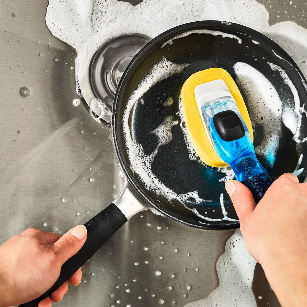 soap-dispensing-dish-sponge-s1 gg_12361300_soapdispensingdishsponge_pdp_02.jpg