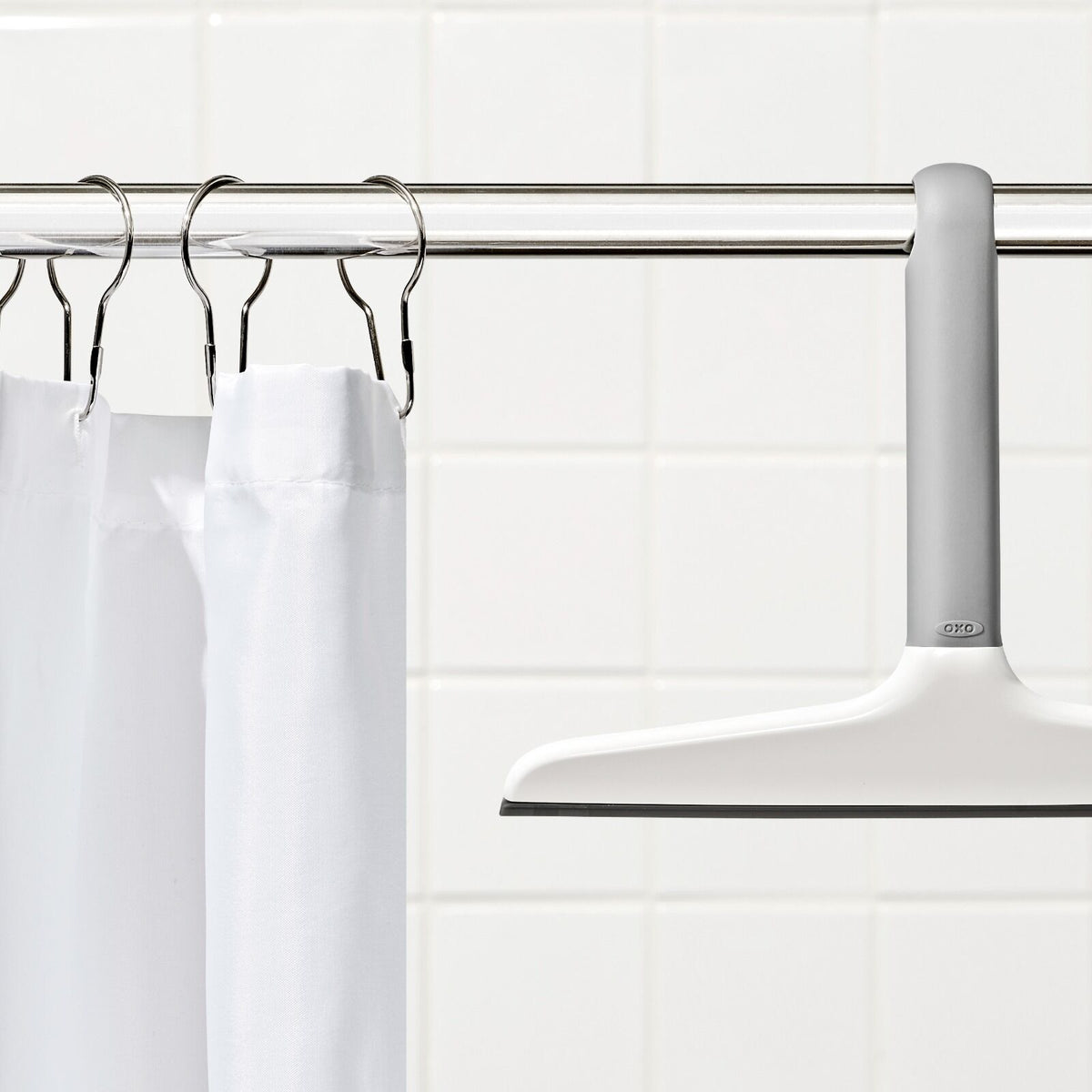 multi-use-squeegee-with-hook-h4 gg_12397800_multiusesqueegeehook_pdp_03.jpg