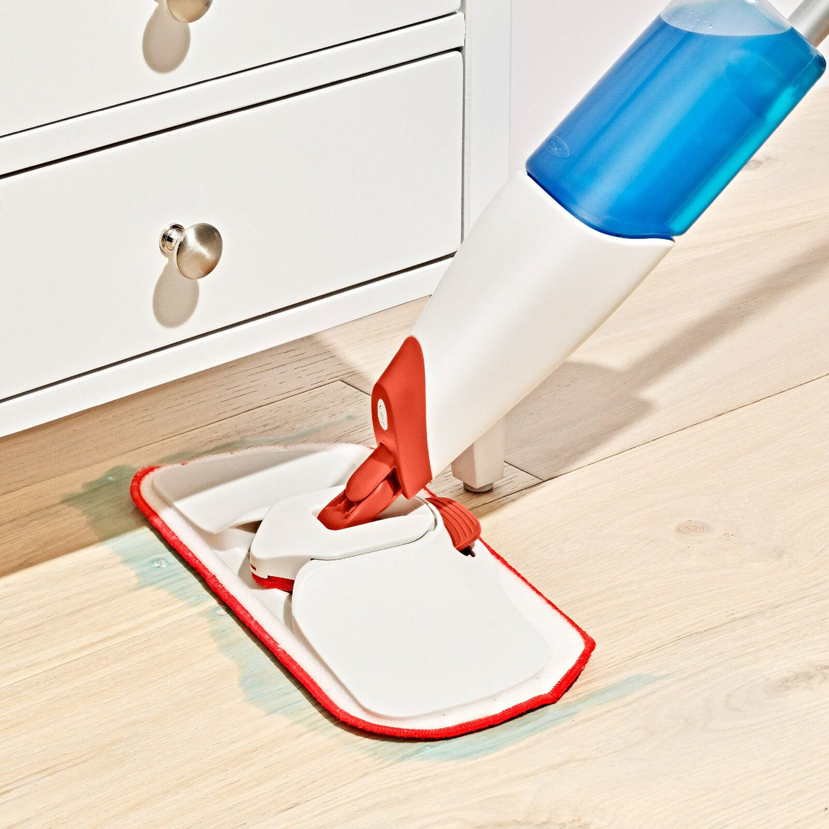 microfiber-spray-mop-i1 gg_12422900_spray-mop_pdp_06.jpeg