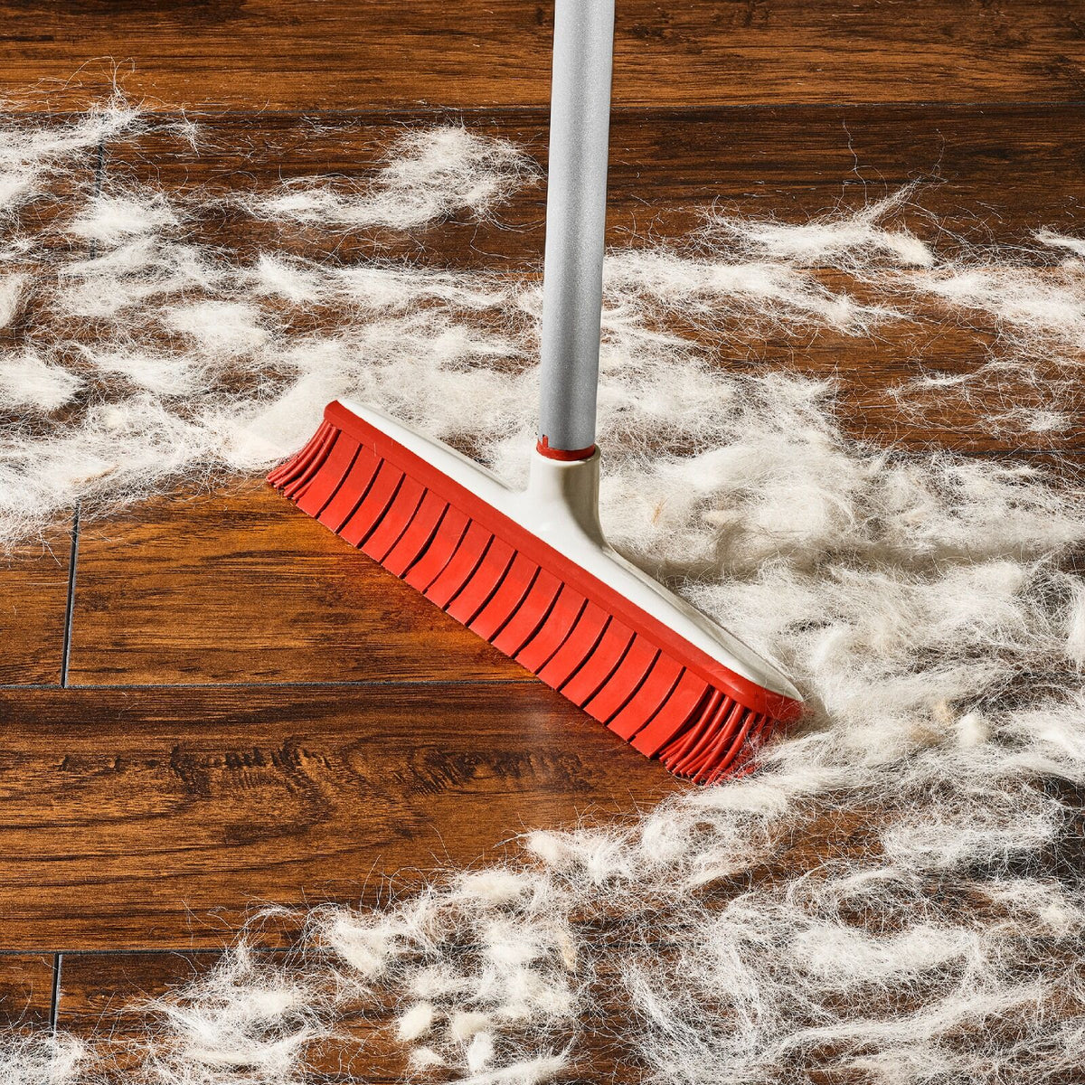 oxo-good-grips-fur-broom-t7 gg_12423000_fur-broom-compact_pdp_06.jpeg