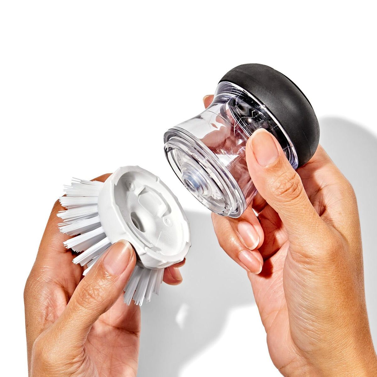 soap-dispensing-palm-brush-refills-4-pack-i4 gg_12425900_palm-brush-refills-4-pack_pdp_02.jpeg