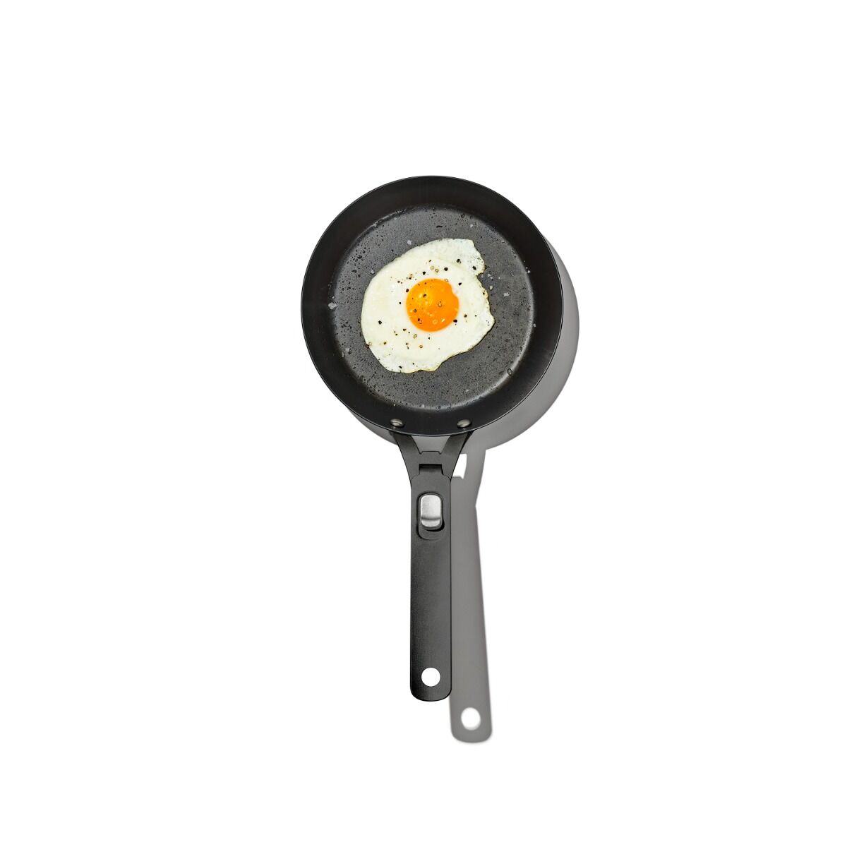 carbon-steel-with-removable-handle-10in-pan-p4 od__2059660001__8incarbonsteelpan_72_p_rgb.jpg