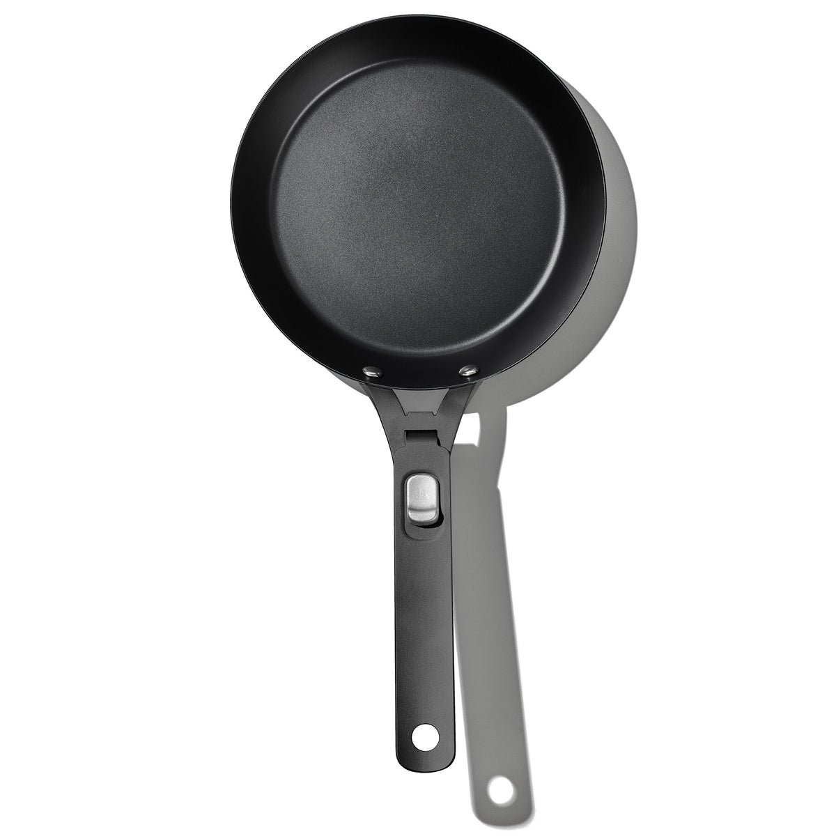 carbon-steel-with-removable-handle-8in-pan-p7 od__2059660001__8incarbonsteelpan_76_01_rgb.jpg