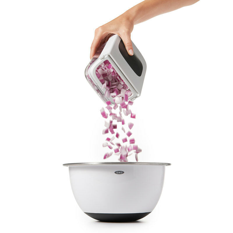 vegetable-chopper-with-easy-pour-opening-t2 onion_4.jpg