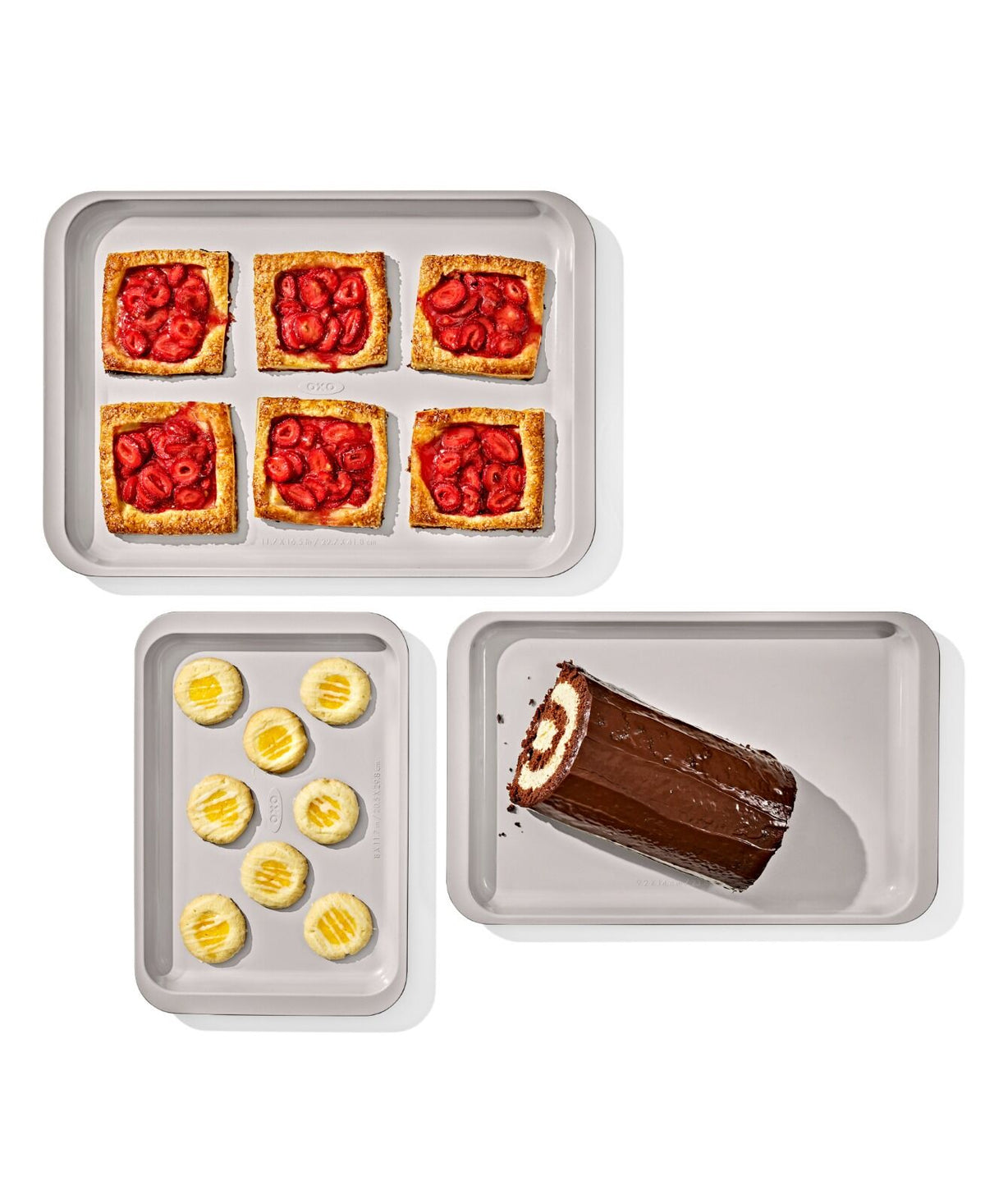 non-stick-pro-ceramic-coated-metal-bakeware-3pc-set-storm-blue-o3 oxo_gg_11423200_3pc-set-stormblue_pdp_macys_04.jpeg