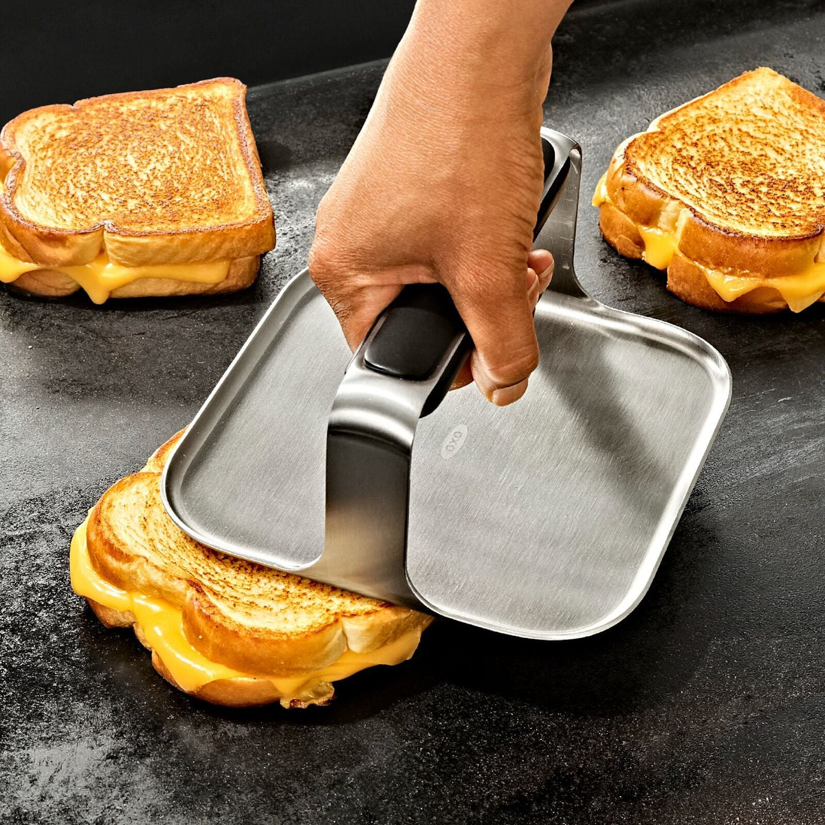oxo-good-grips-griddle-press-w0 oxo_griddle-press_pdp_08.jpeg