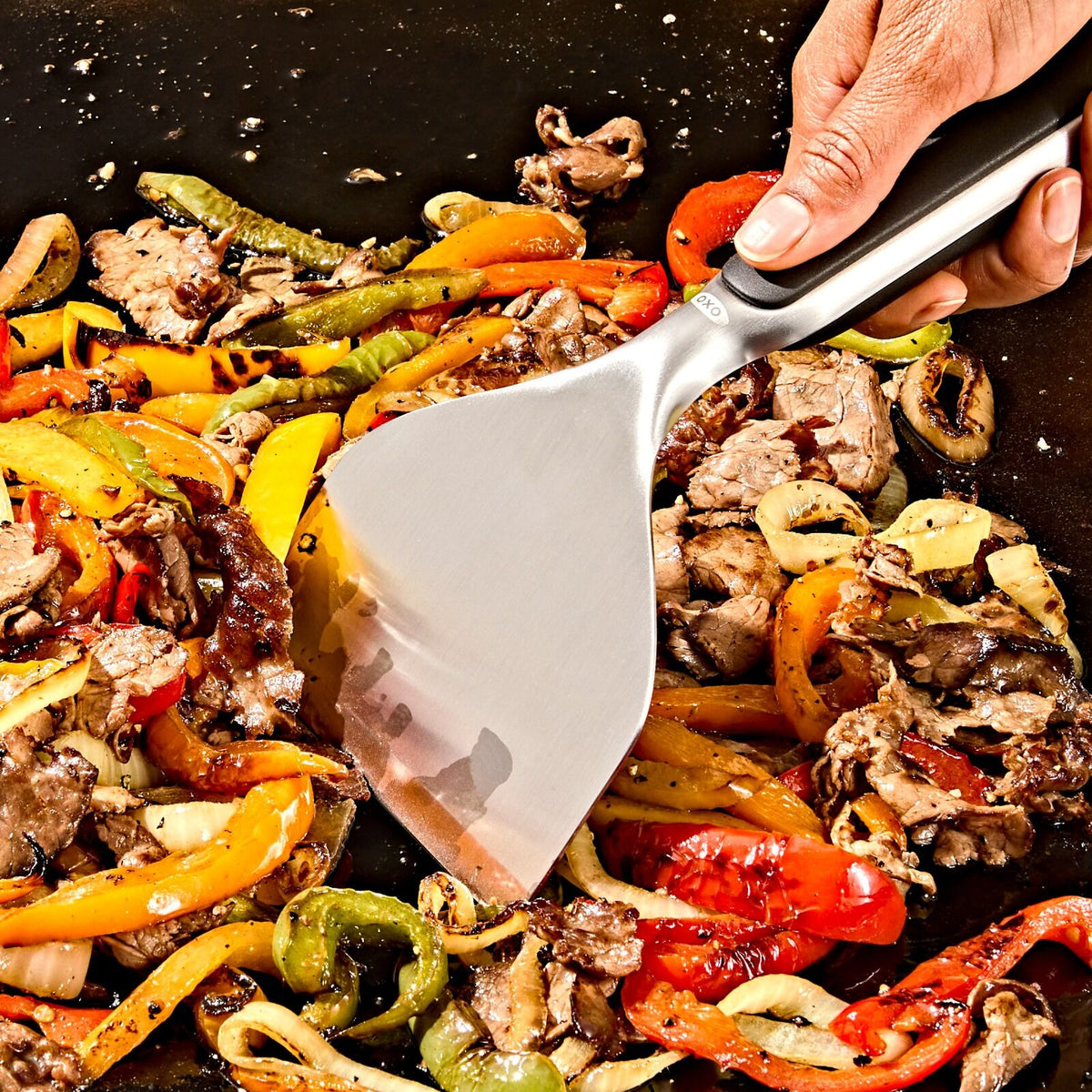 griddle-scraper-f3 oxo_griddle-scraper_pdp_02.jpeg