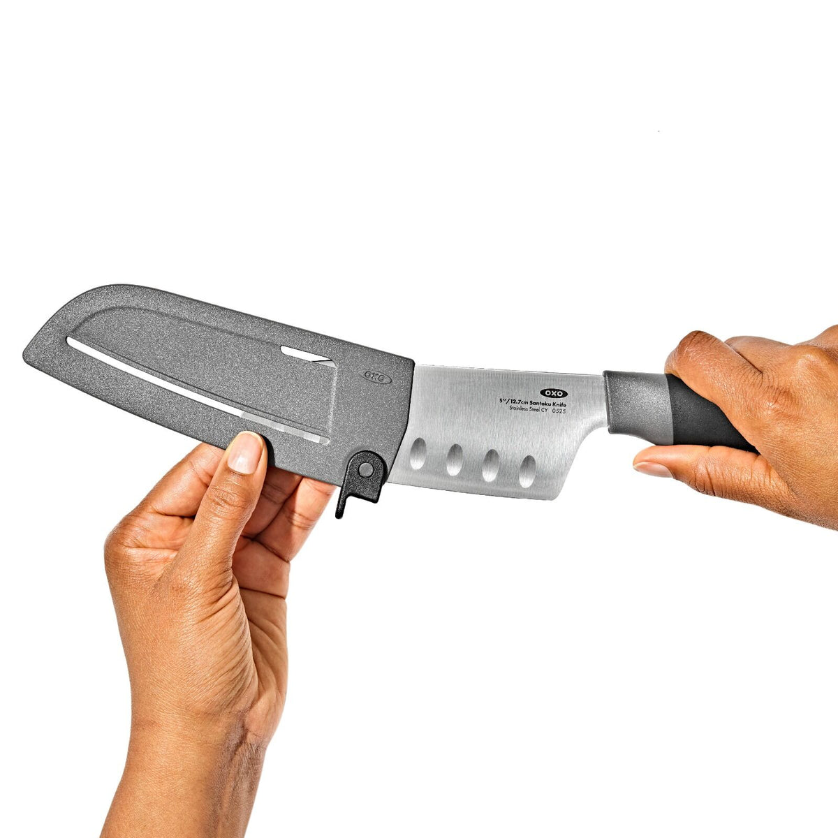 5-in-santoku-knife-with-locking-sheath-r8 oxo_santoku-knife-with-sheath_pdp_02.jpeg