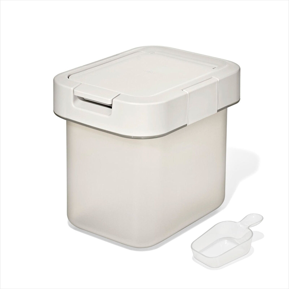 oxo-pet-airtight-food-container-with-scoop-small-a7 pet_7301700_airtight-food-container-small_apdp_00_main.jpg