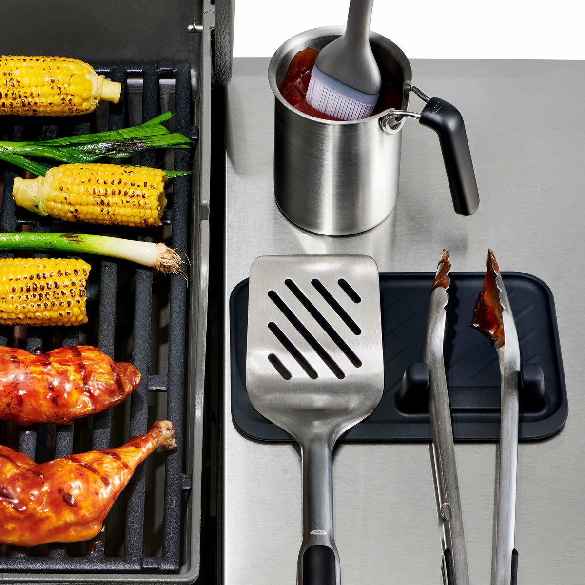 grilling-tool-rest-m7 sw_21185800_052020_7_rgb_1_.jpg