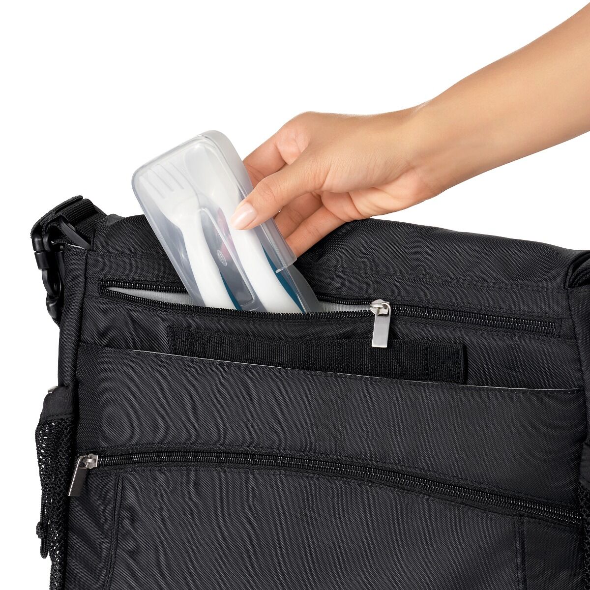 on-the-go-plastic-fork-and-spoon-set-with-travel-case-p3 tot_61139300_4_1.jpg