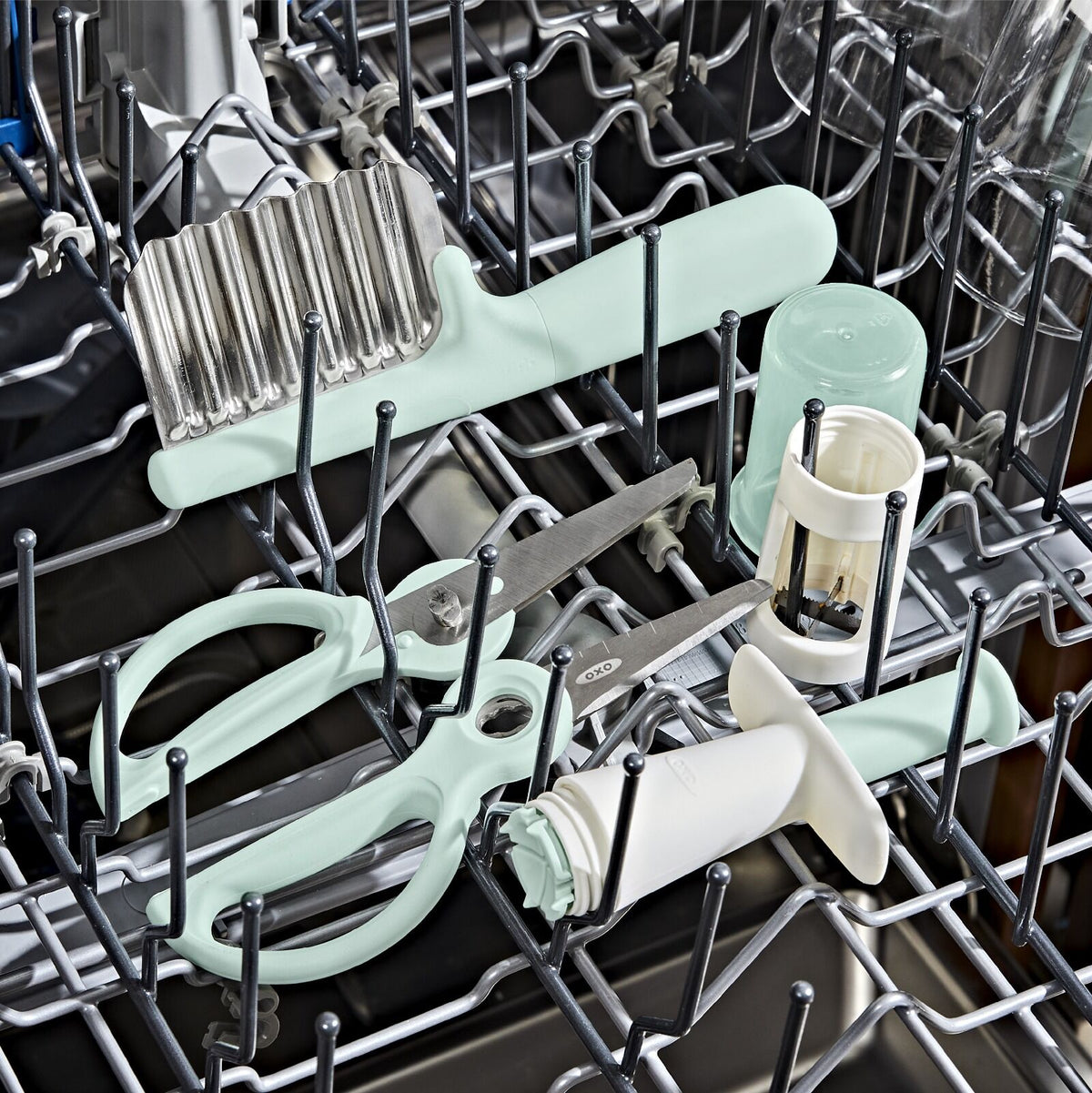 cut-and-prep-set-3-piece-a8 tot_61176700_baby-food-prep-set_pdp_06.jpeg