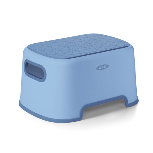 step-stool-dusk-l7 tot_63171600_step-stool-dusk_00_main.jpeg
